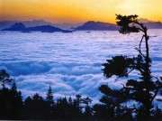 峨眉山
